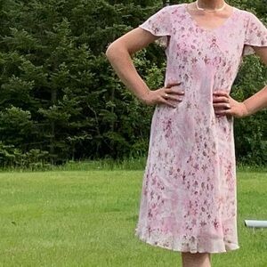 Pretty pink vintage dress size 8-10